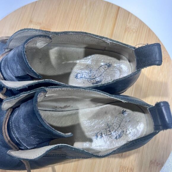 Freebird By Steven "Mabel" Navy Blue/Grey Distressed Leather Shoes Sz 9 - Picture 6 of 10